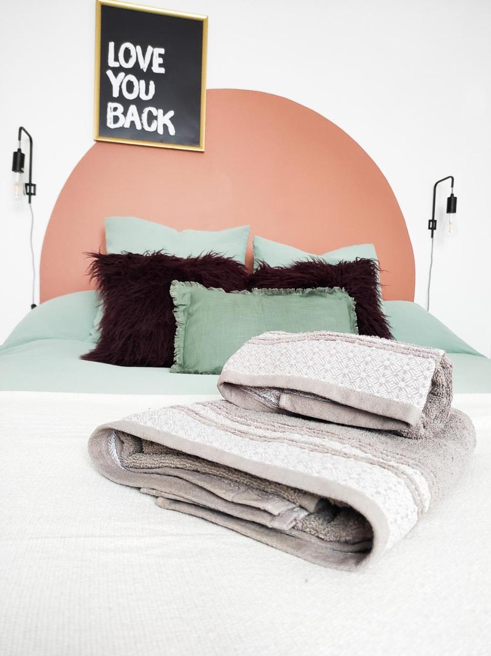 Le Cosy Valcros, Design Et Confort Aix-en-Provence Buitenkant foto
